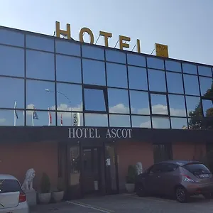 Ascot Hotel