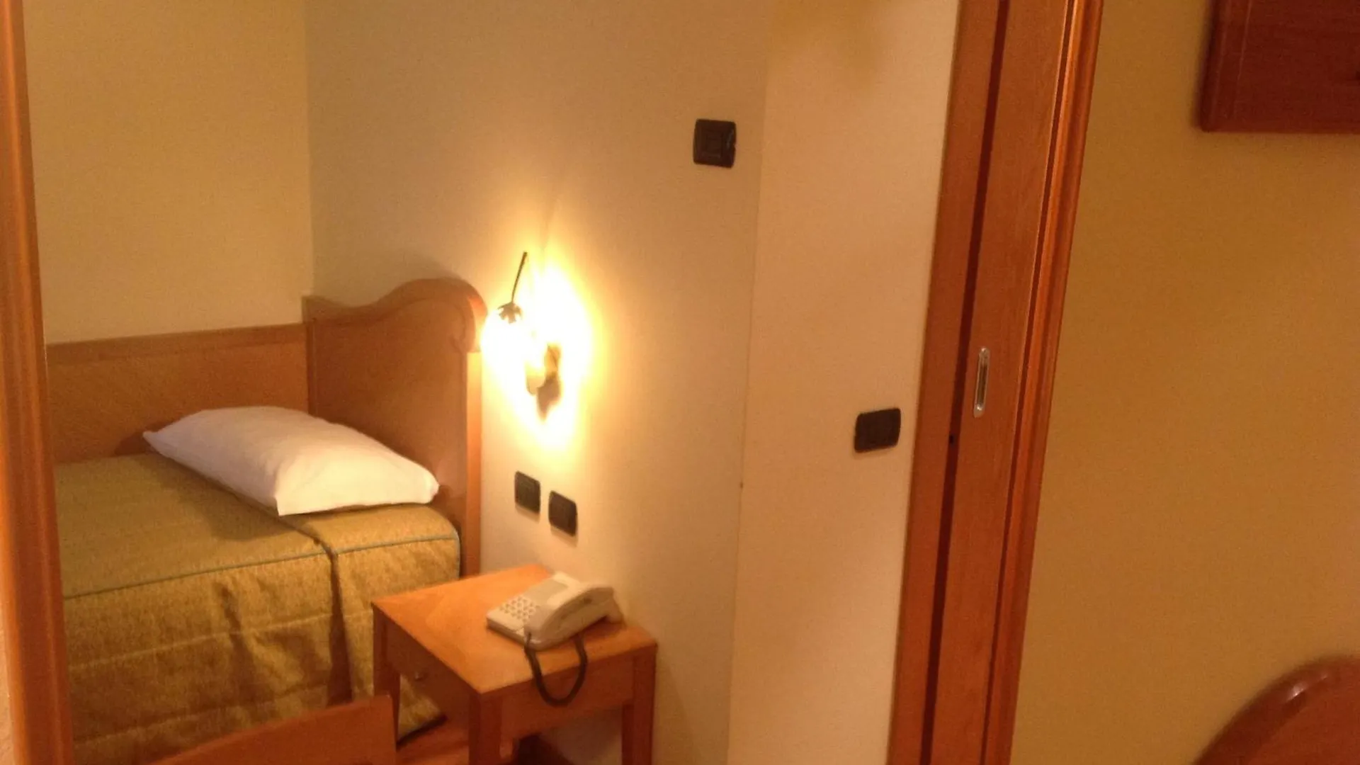 Hotel Camoretti Almenno San Bartolomeo Italy